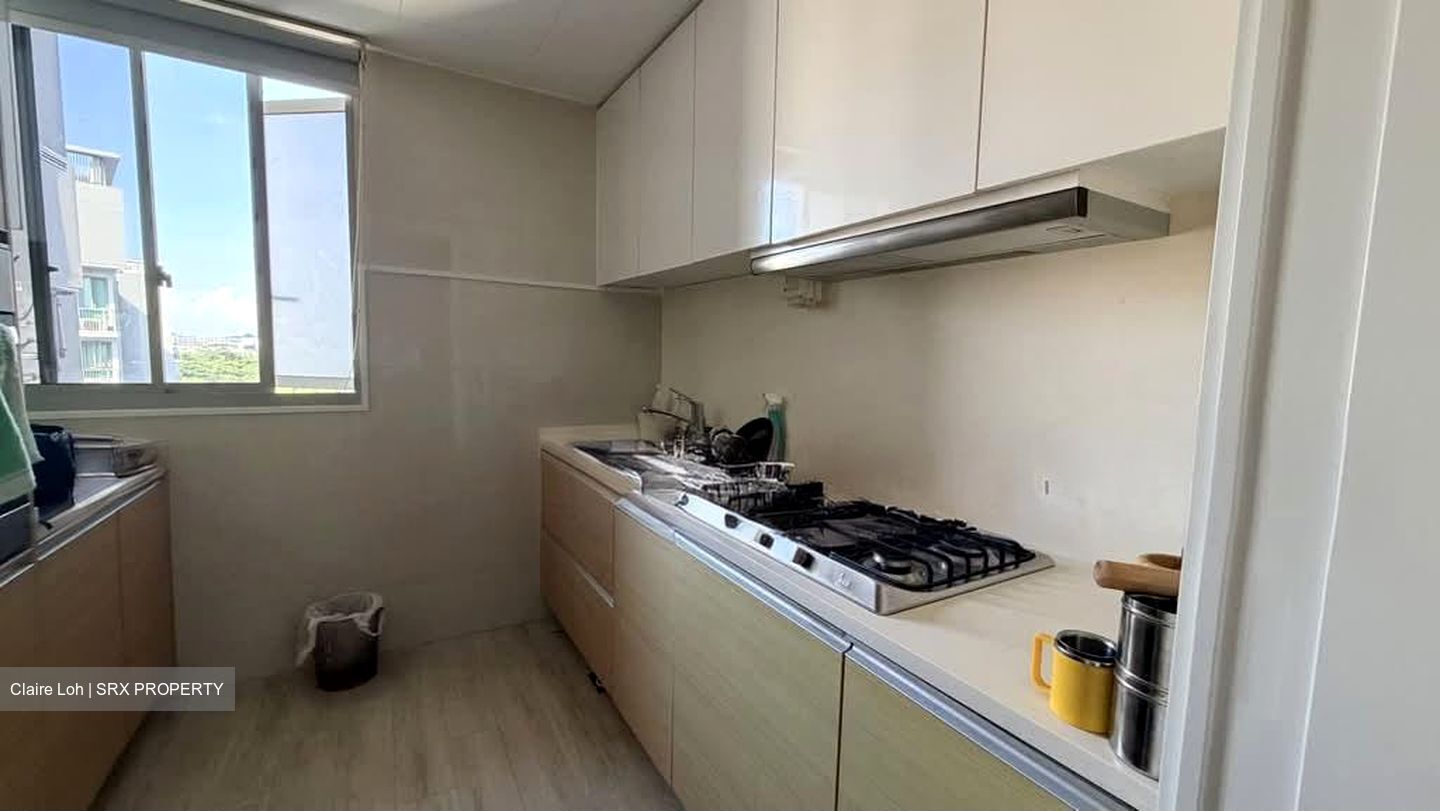 Sea Esta (D18), Condominium #568609721
